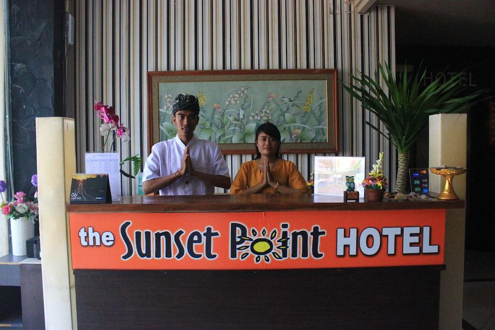 Reddoorz @ Sunset Point Seminyak Hotel Eksteriør billede